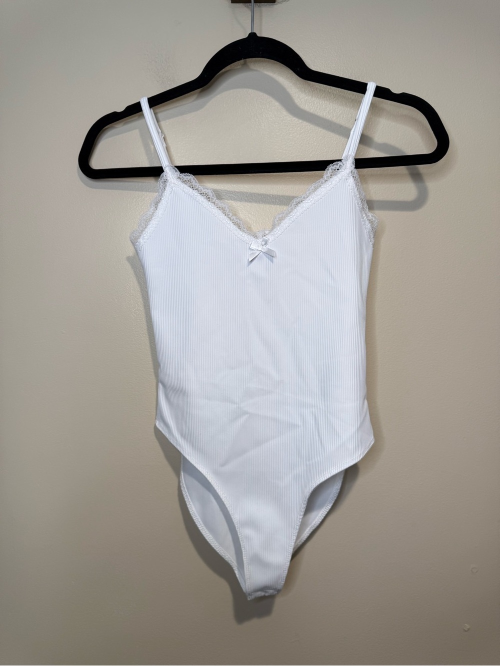 Edikted White ribbed bodysuit lace trim camo size XS